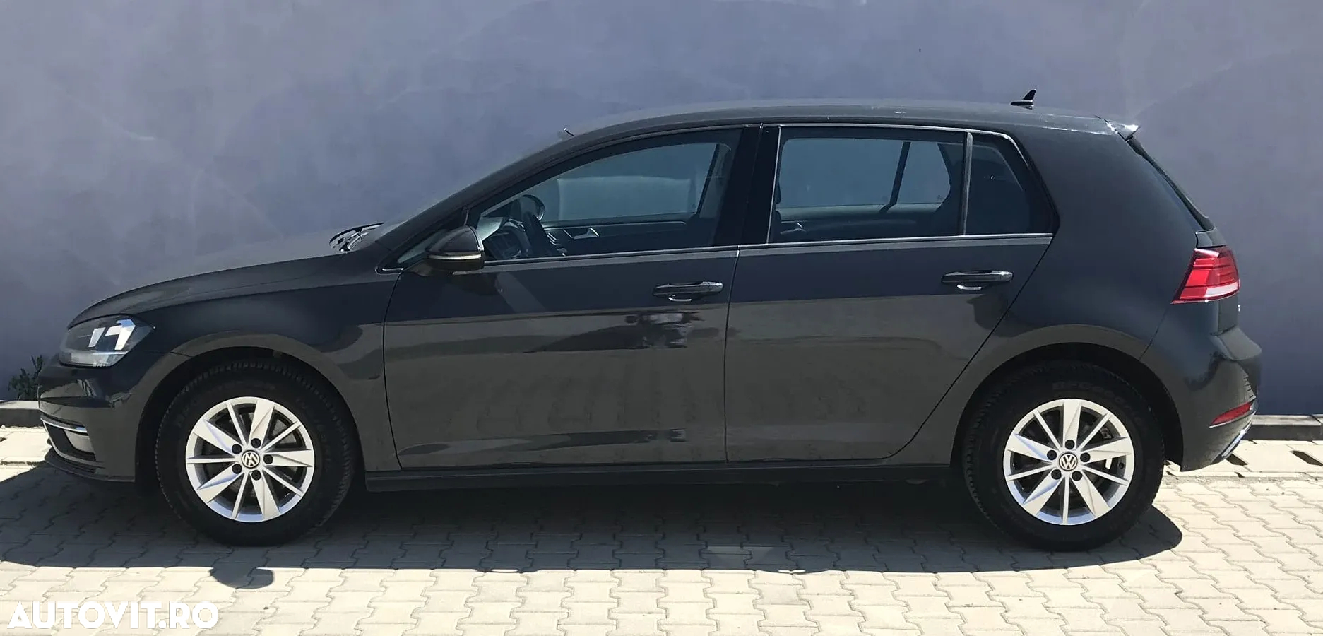 Volkswagen Golf 1.6 TDI Comfortline - 12