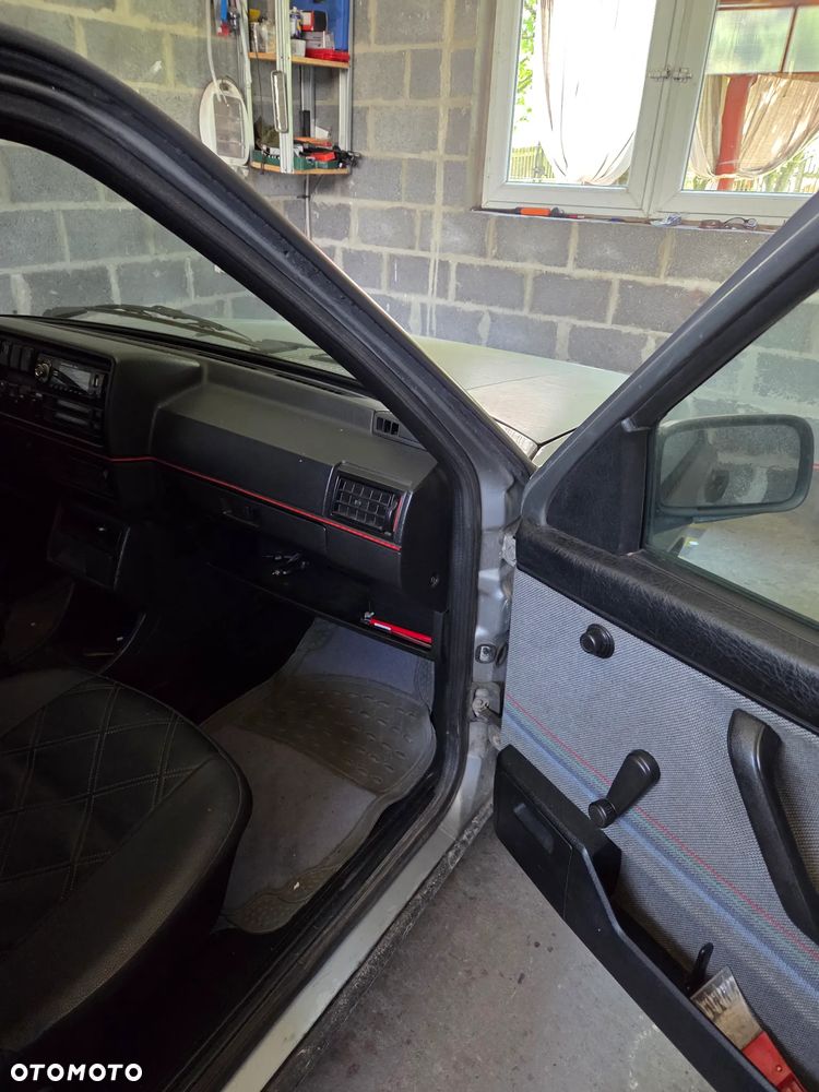Volkswagen Golf - 14