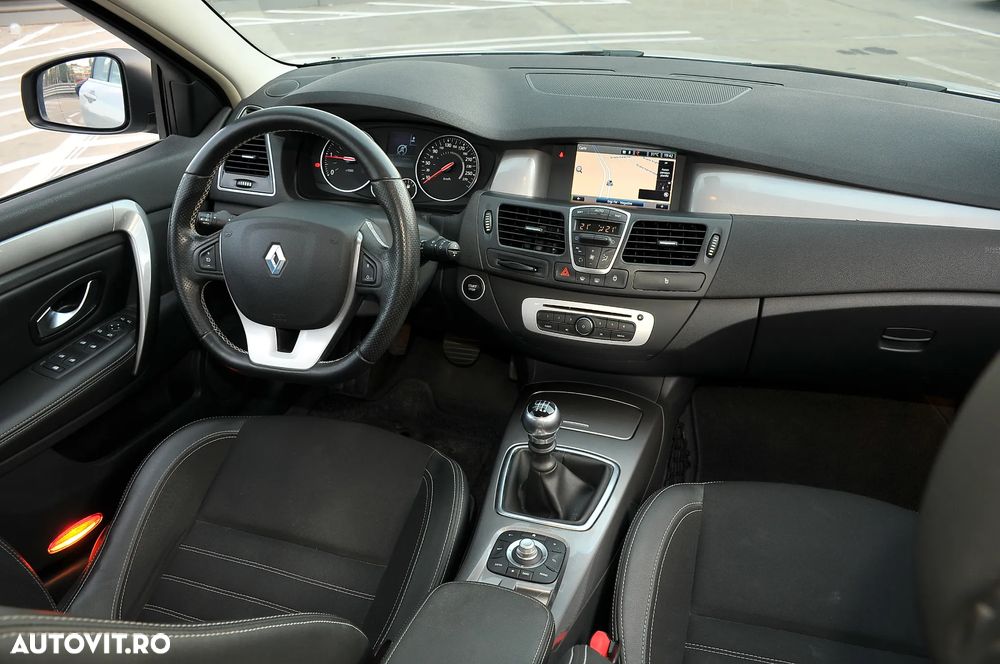 Renault Laguna 2.0 dCi FAP Expression - 4