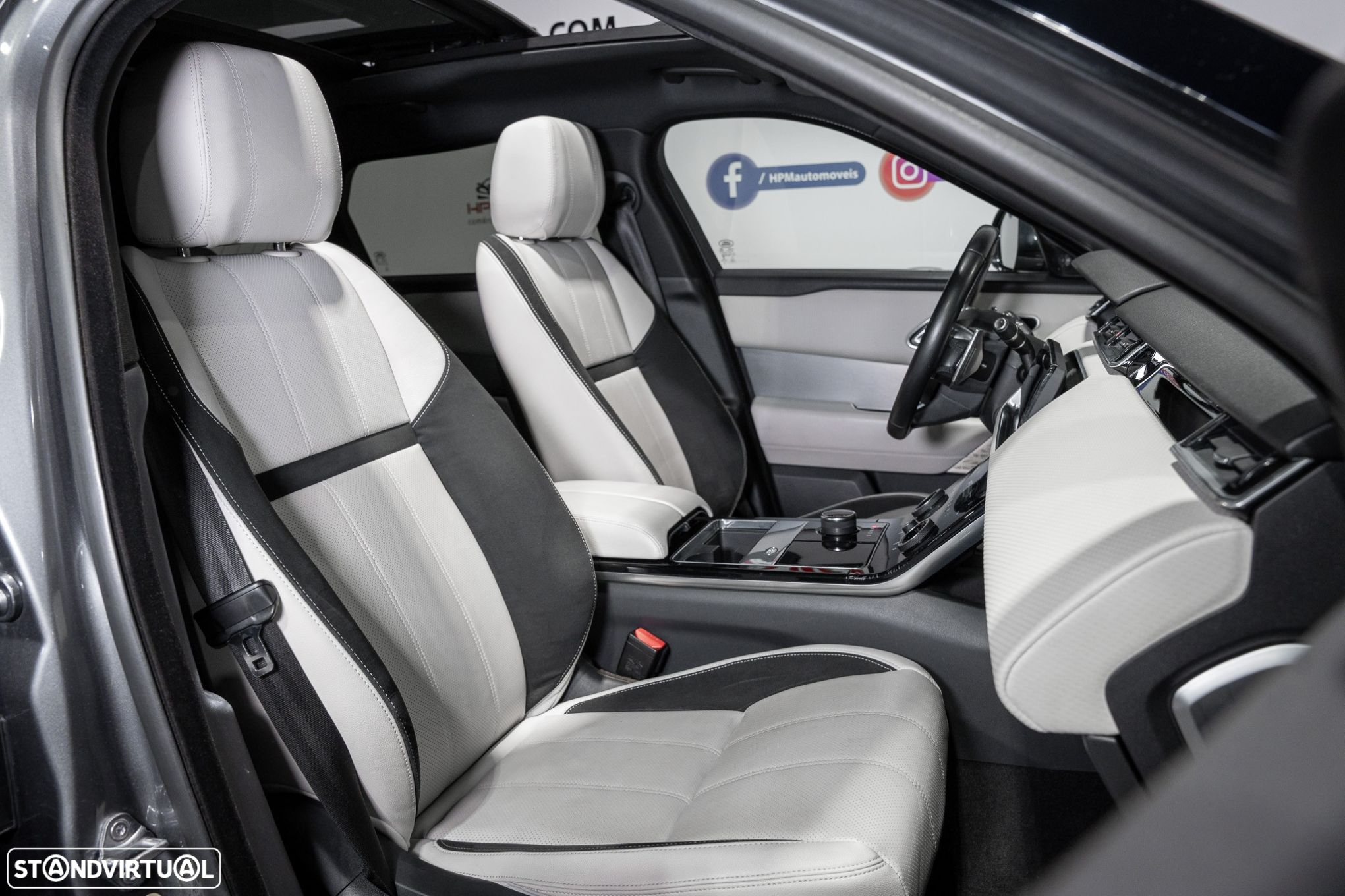 Land Rover Range Rover Velar 3.0 D R-Dynamic - 55