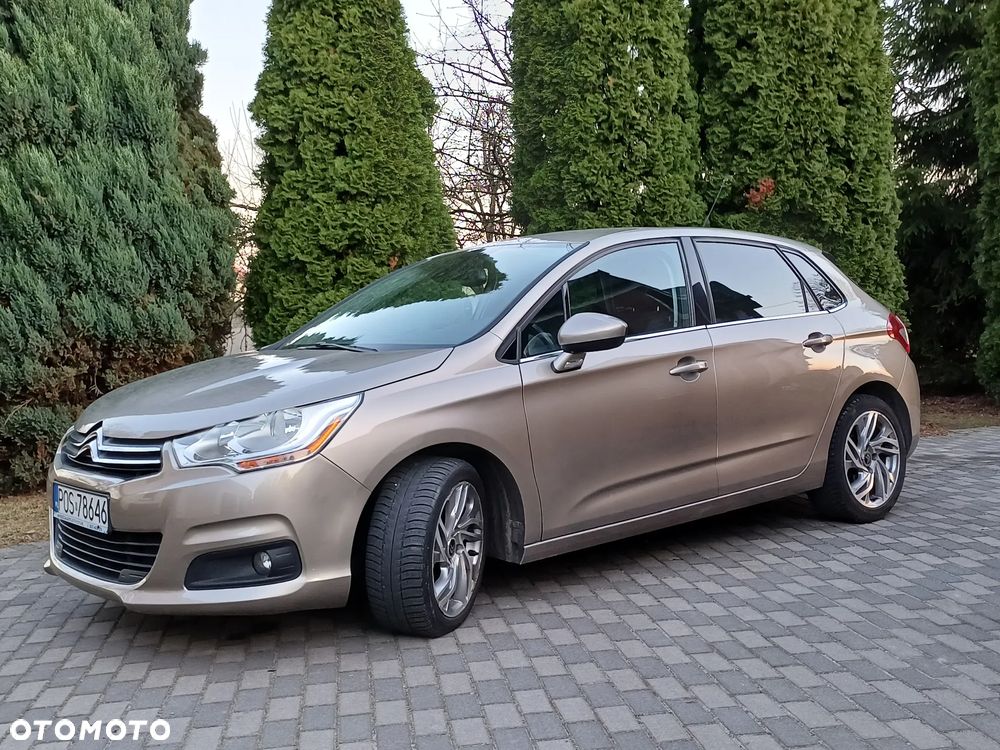 Citroen C4 2012 photo 2