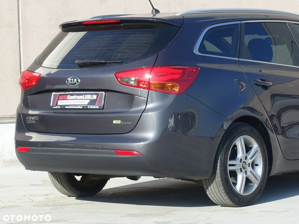 Kia Ceed - 23