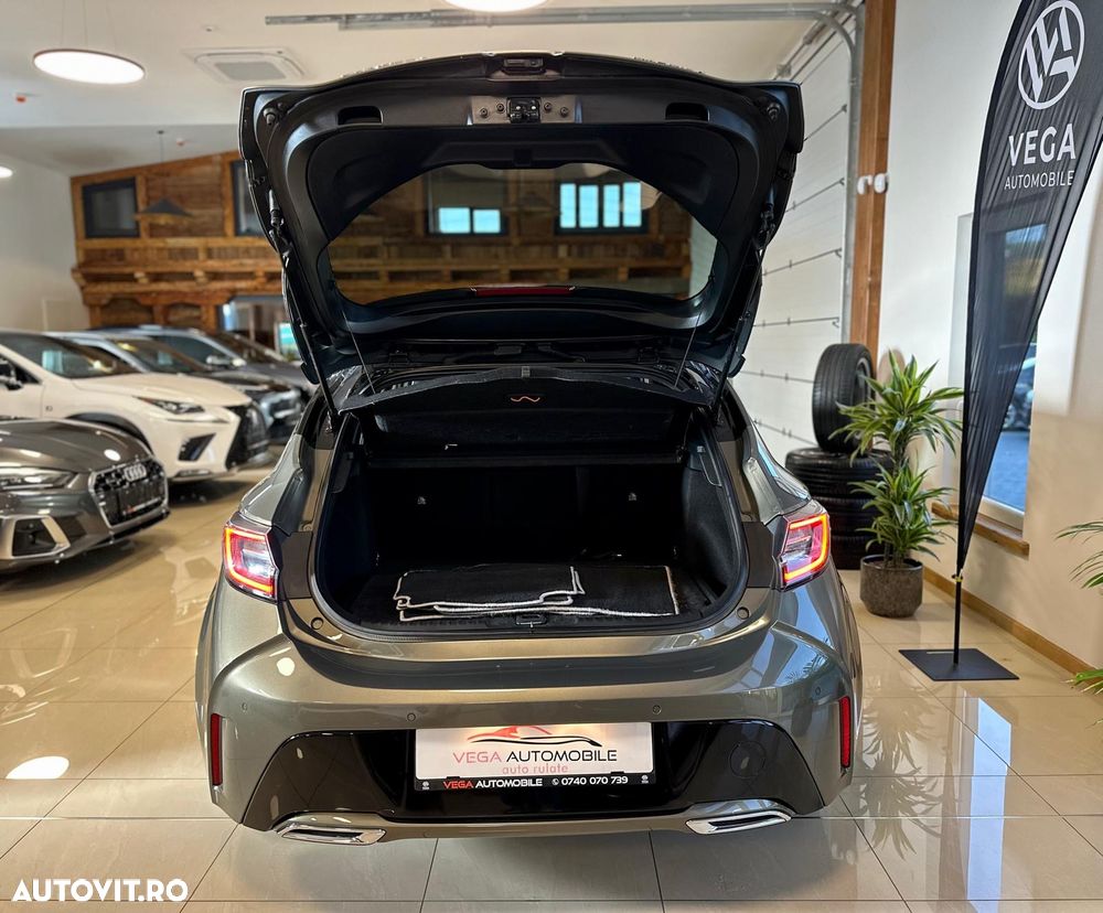 Toyota Corolla - 33