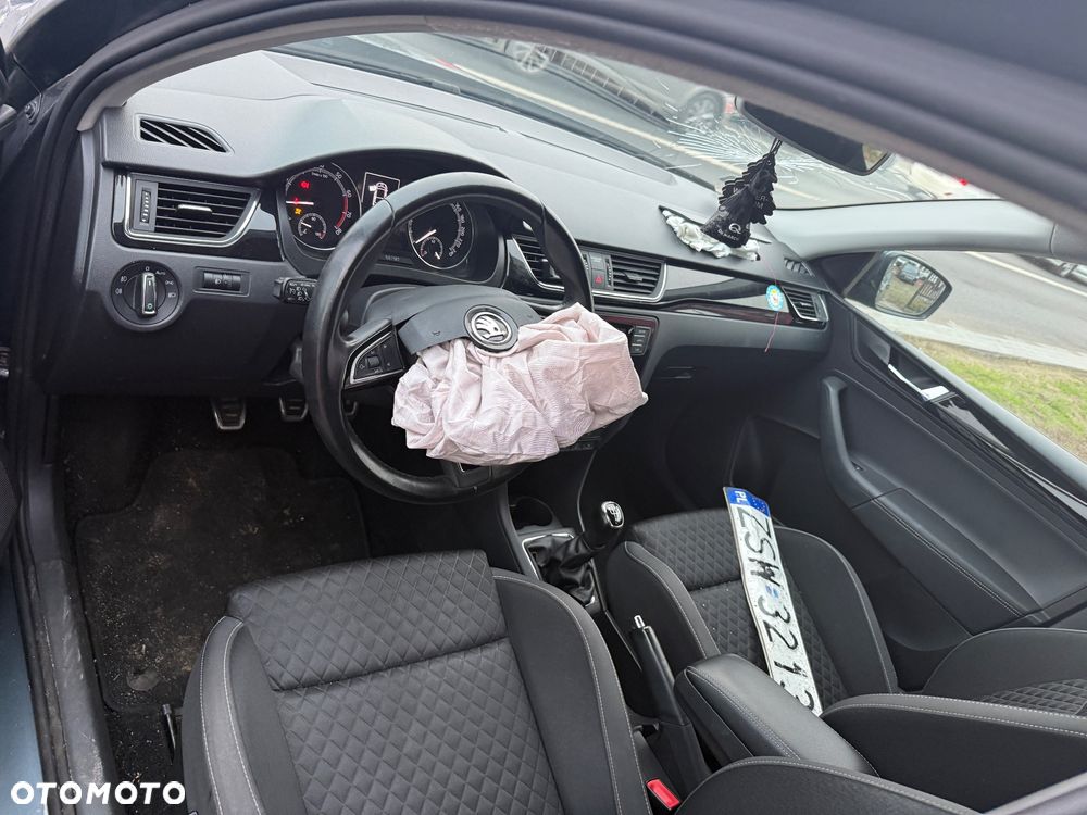 Skoda RAPID 1.0 TSI Ambition - 17