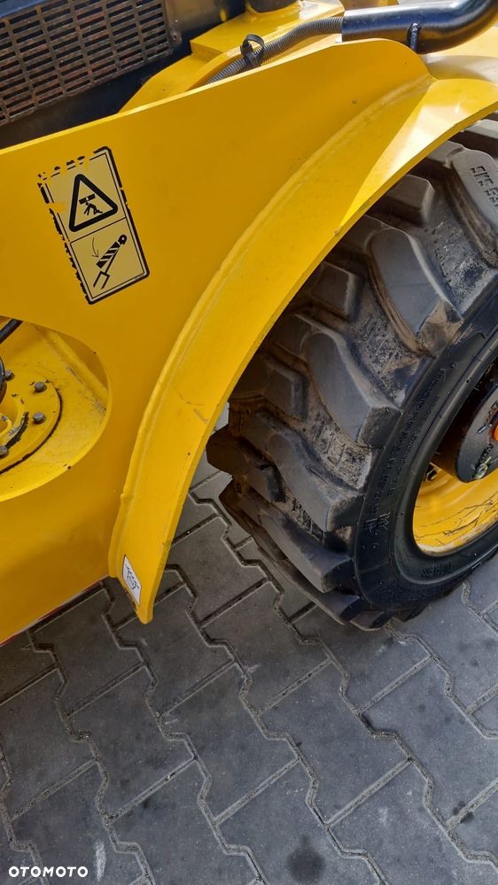 JCB 520-40 - 11