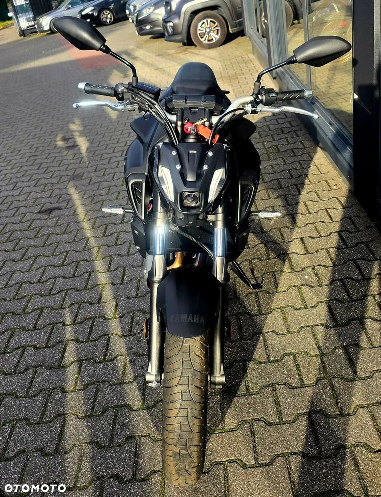 Yamaha MT - 21