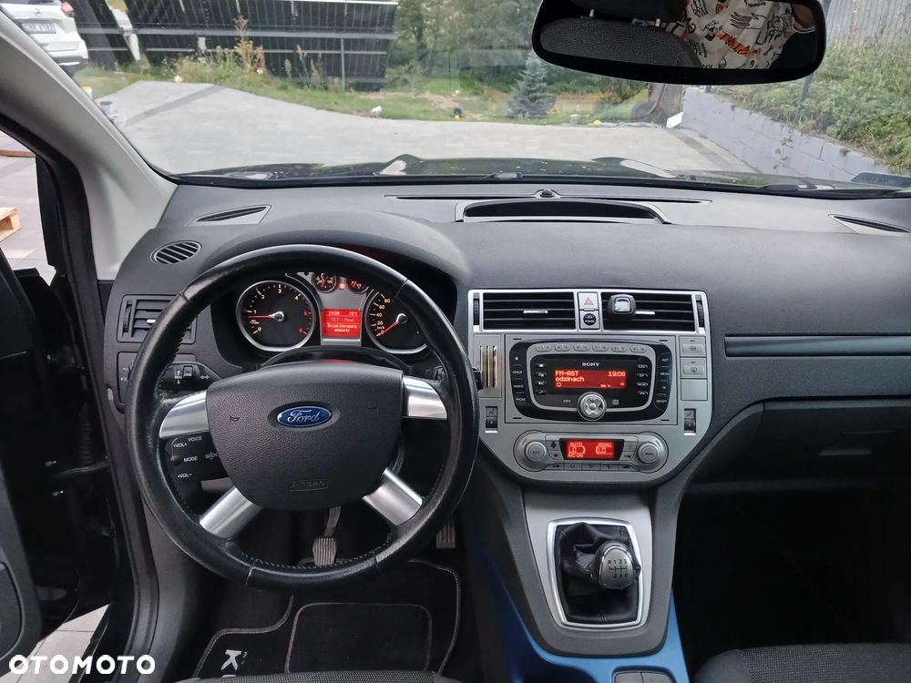 Ford Kuga 2.0 TDCi Titanium - 6