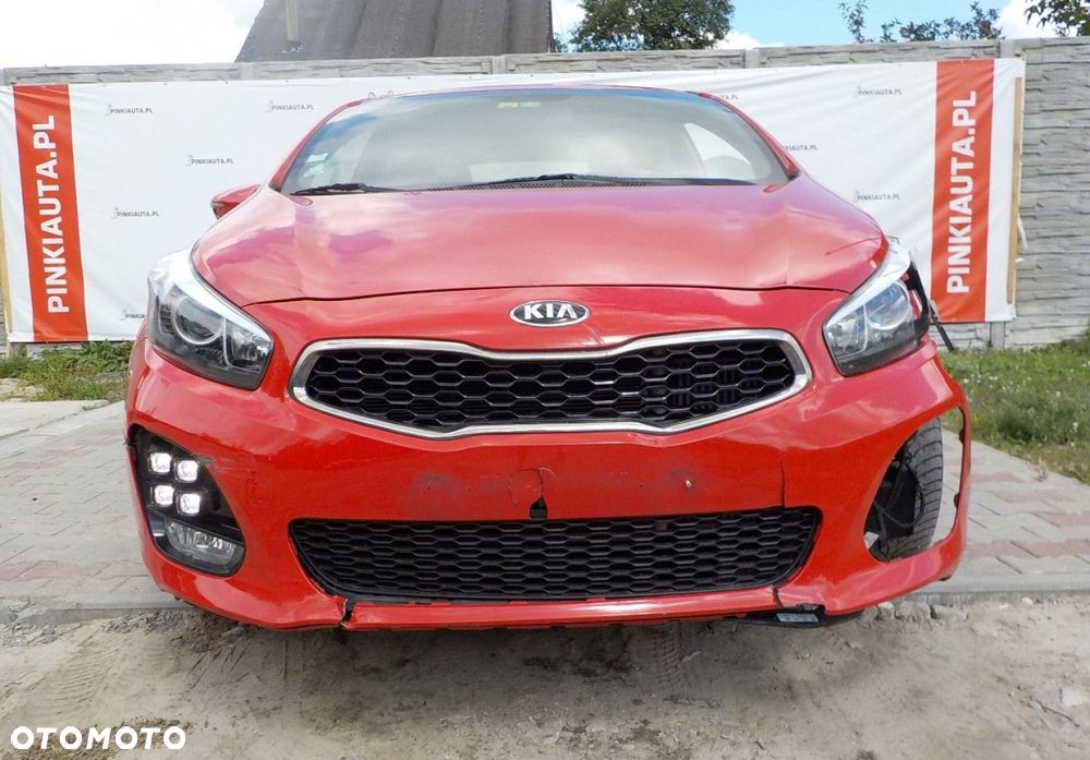 Kia Ceed - 4