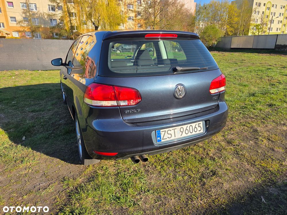 Volkswagen Golf 2.0 TDI DPF DSG Comfortline - 5