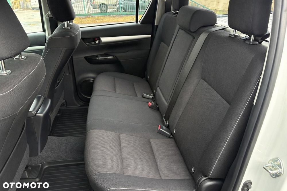 Toyota Hilux 2.4 D-4D Double Cab SR5 4x4 - 16