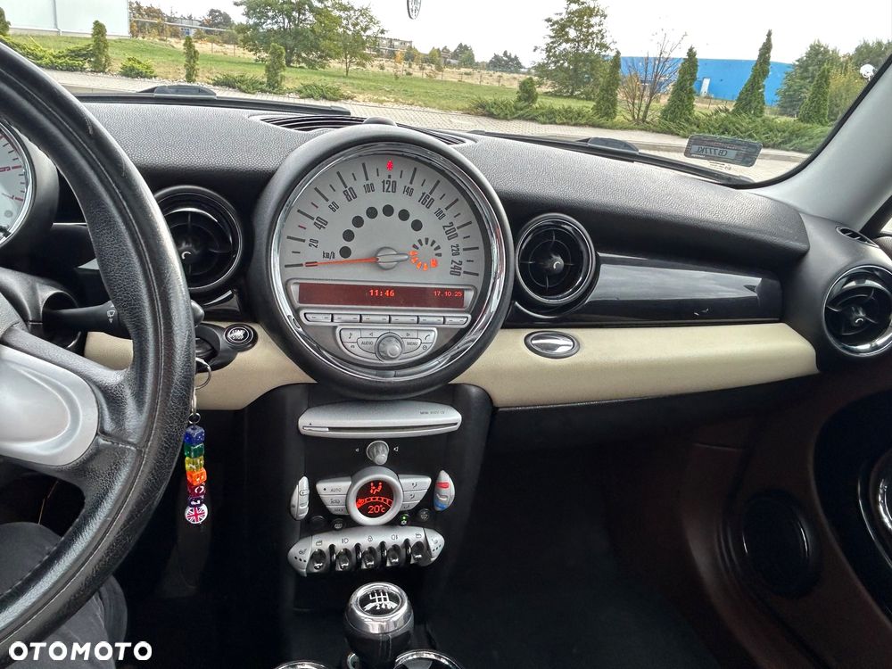 MINI Clubman Cooper D - 11