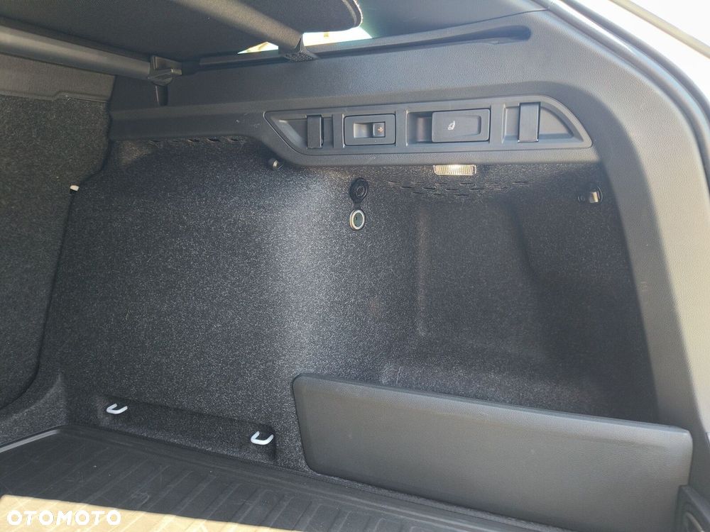 Skoda Octavia 1.5 TSI mHEV Sportline DSG - 32