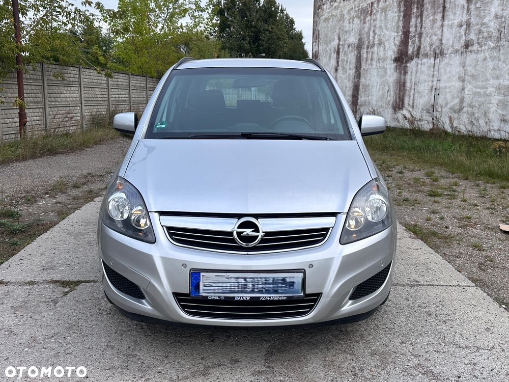 Opel Zafira - 2