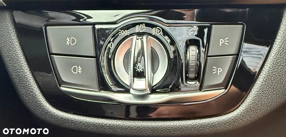 BMW Seria 5 520d Sport Line - 13