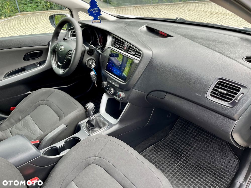 Kia Ceed Cee'd 1.6 CRDi L - 15