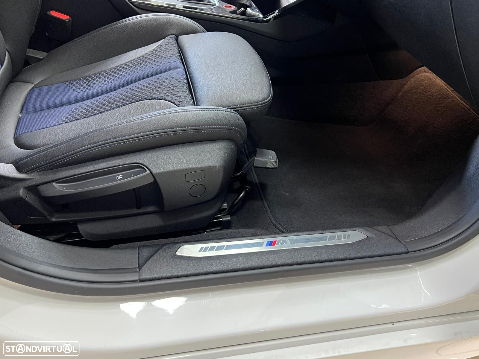 BMW 116 d Pack Desportivo M - 40