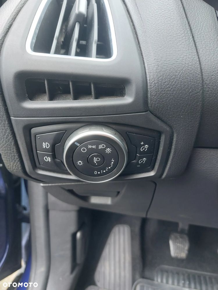Ford Focus - 18