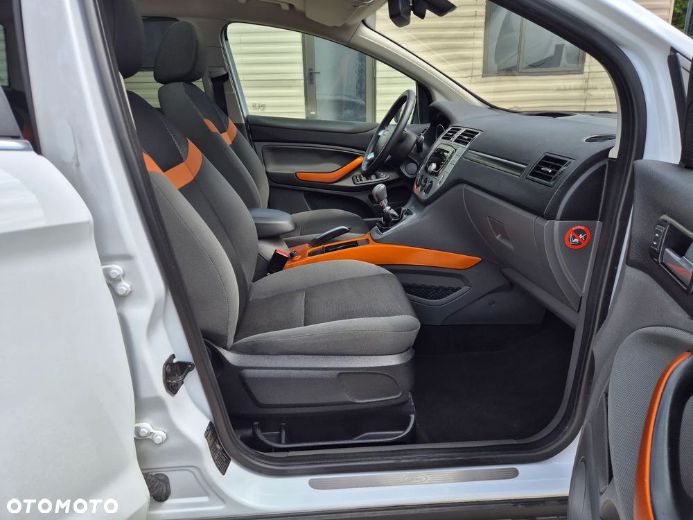 Ford Kuga 2.0 TDCi 4x4 Titanium - 17