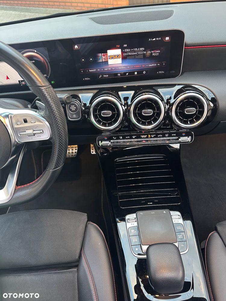 Mercedes-Benz Klasa A 200 AMG Line 7G-DCT - 21