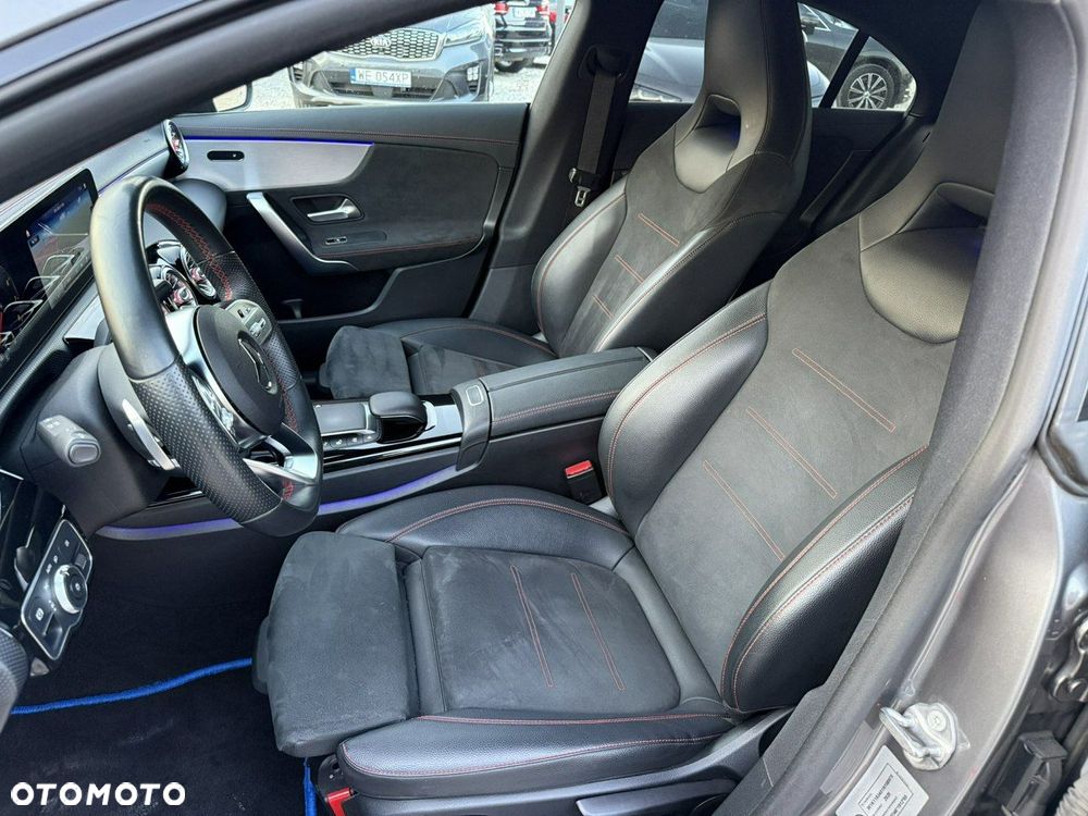 Mercedes-Benz CLA - 25