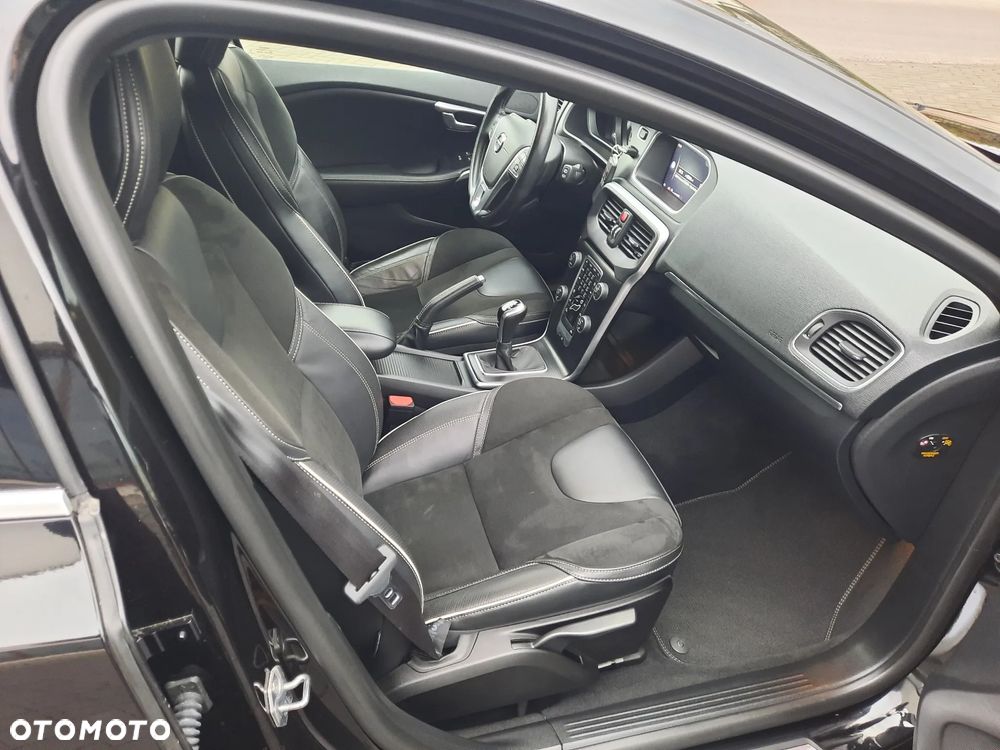 Volvo V40 D2 RDesign - 12