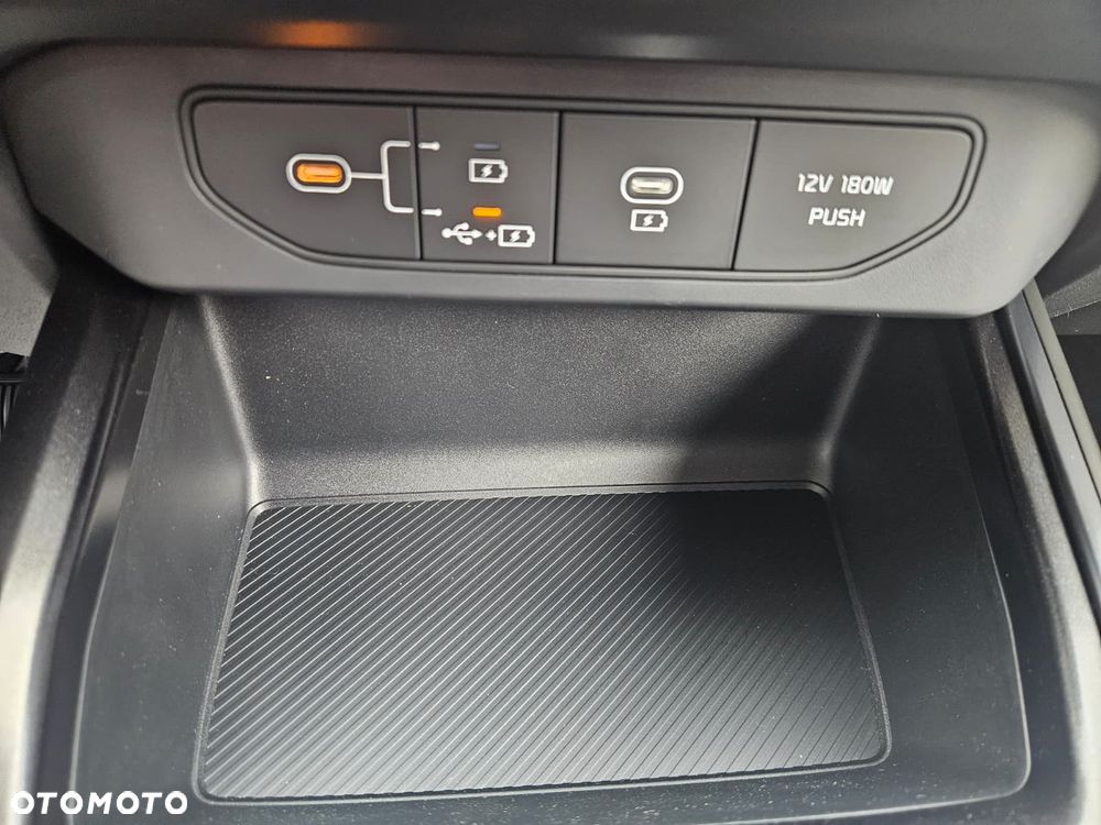 Kia Niro 1.6 GDI Hybrid M - 25