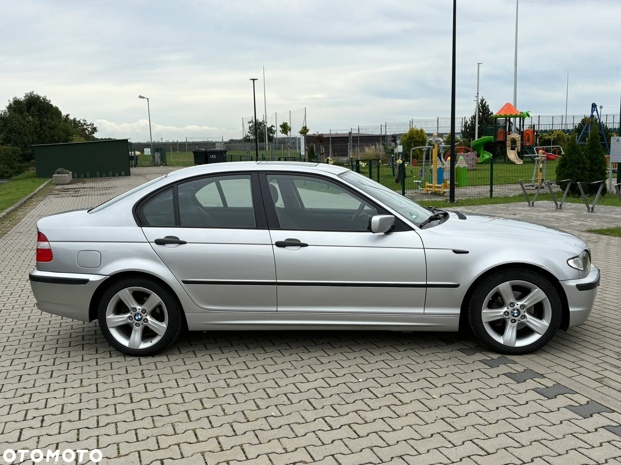 BMW Seria 3 318i - 7
