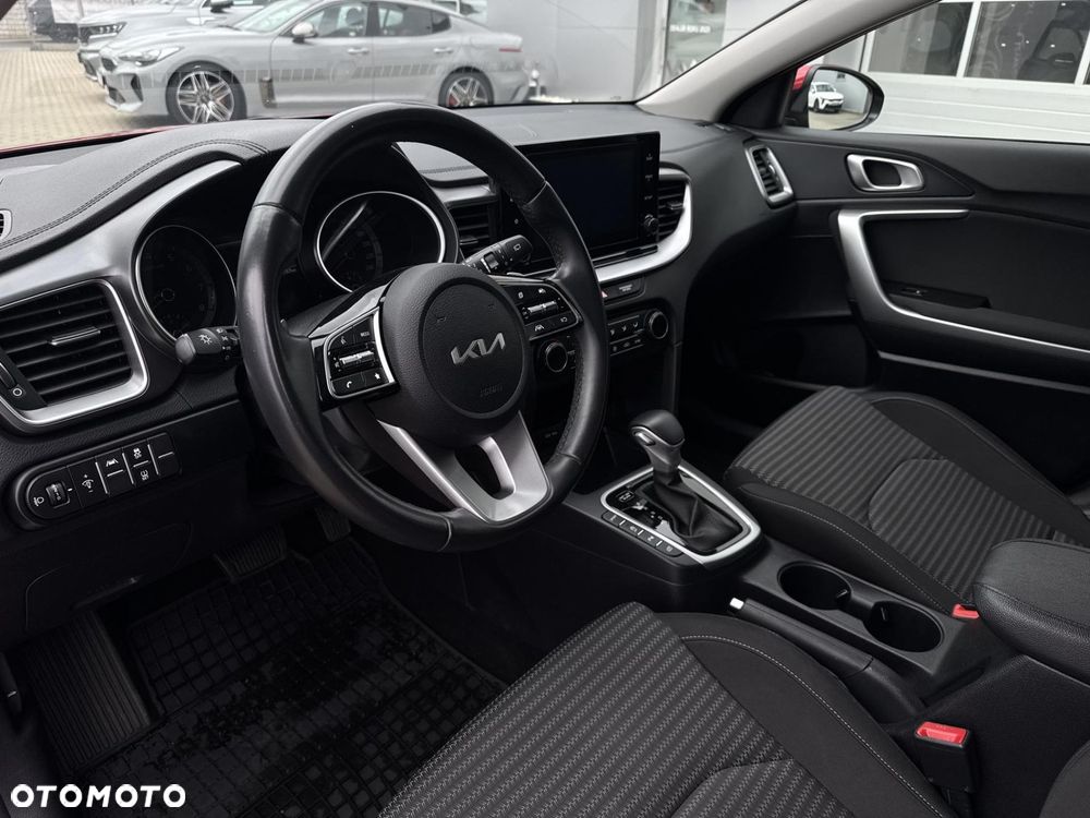 Kia Ceed 1.5 T-GDI M DCT - 9