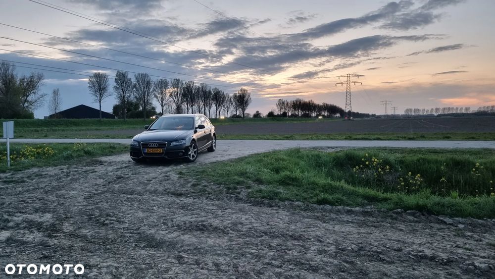 Audi A4 Avant 2.0 TDI DPF multitronic Ambiente - 24