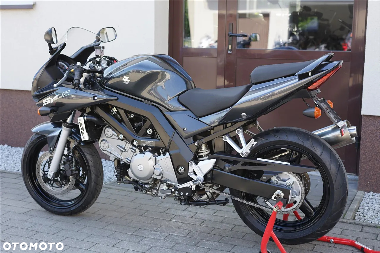 Suzuki SV - 19