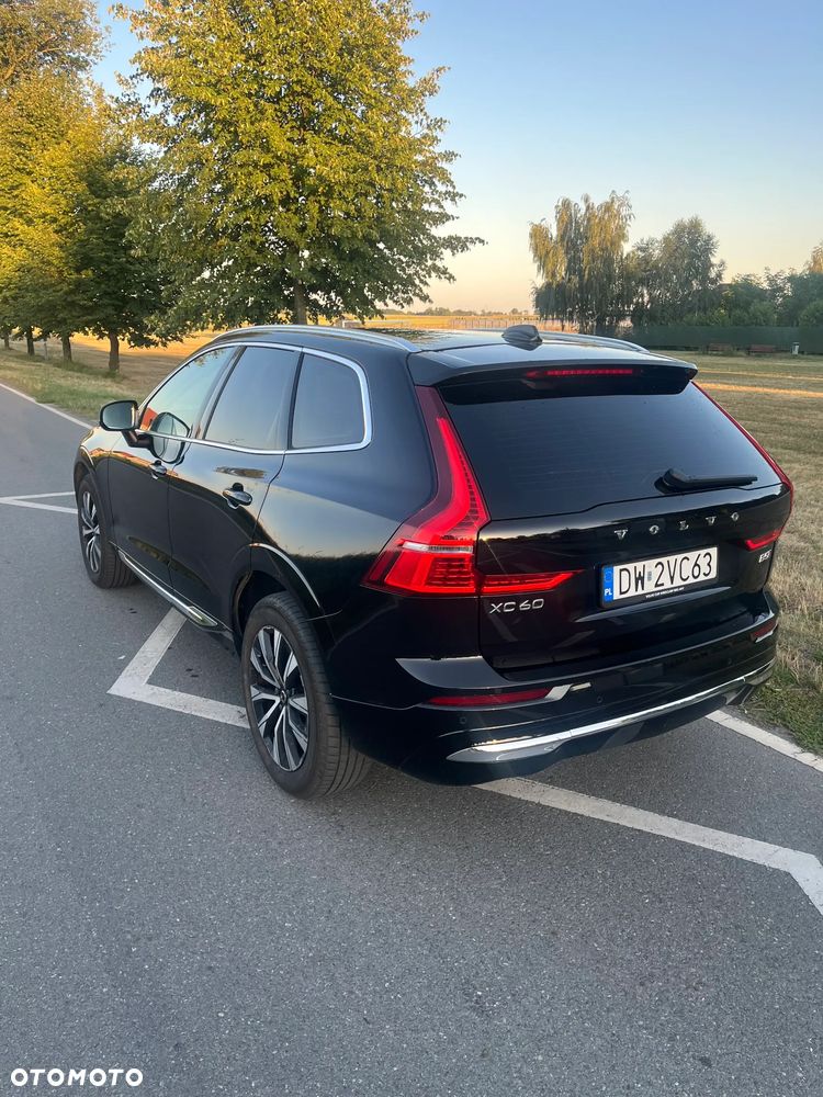 Volvo XC 60 B5 B AWD Momentum Pro - 2