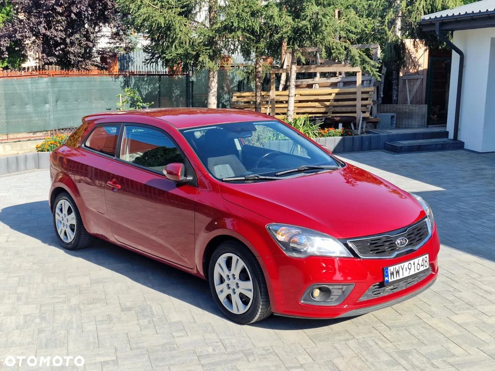 Kia ProCeed - 2
