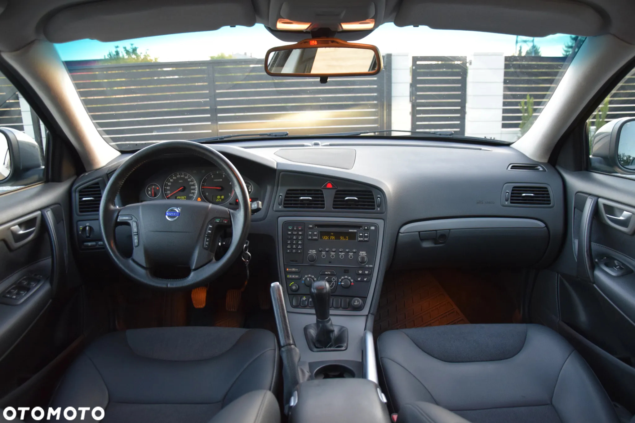 Volvo XC 70 D5 AWD Kinetic - 8