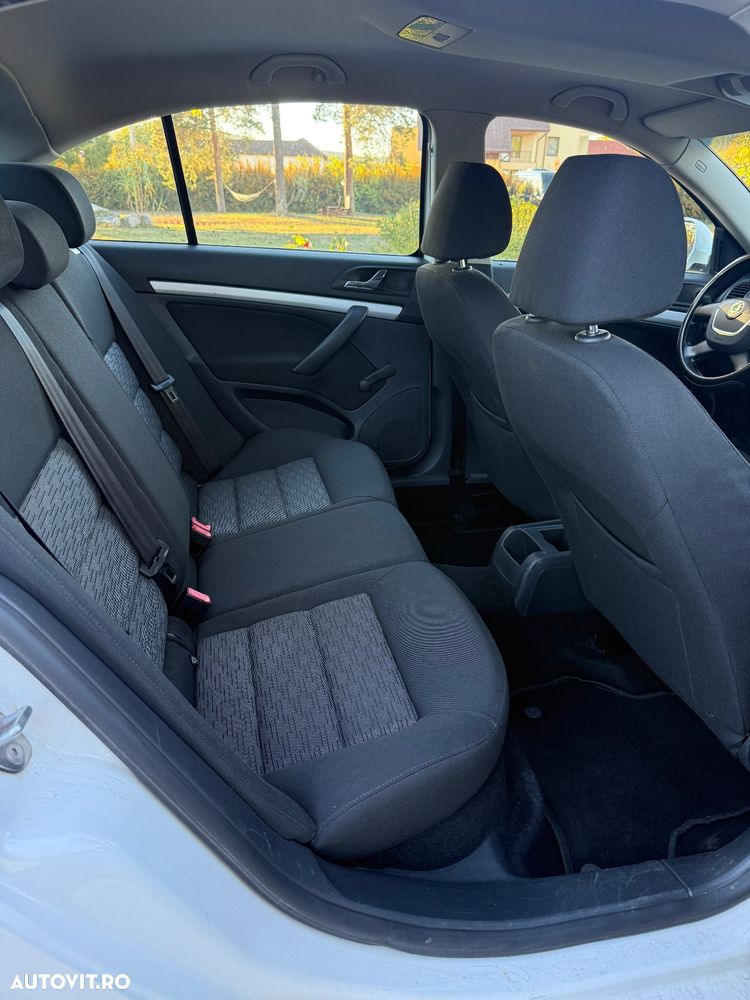 Skoda Octavia 1.6 TDI Elegance - 10