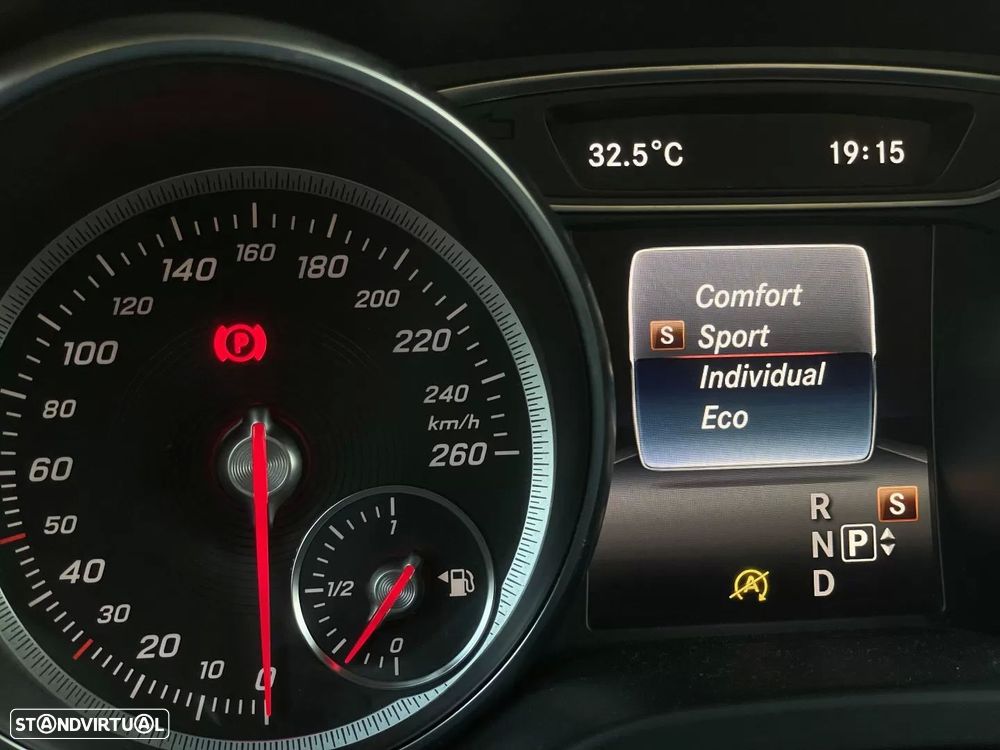 Mercedes-Benz CLA 180 d Shooting Brake Urban Aut. - 34