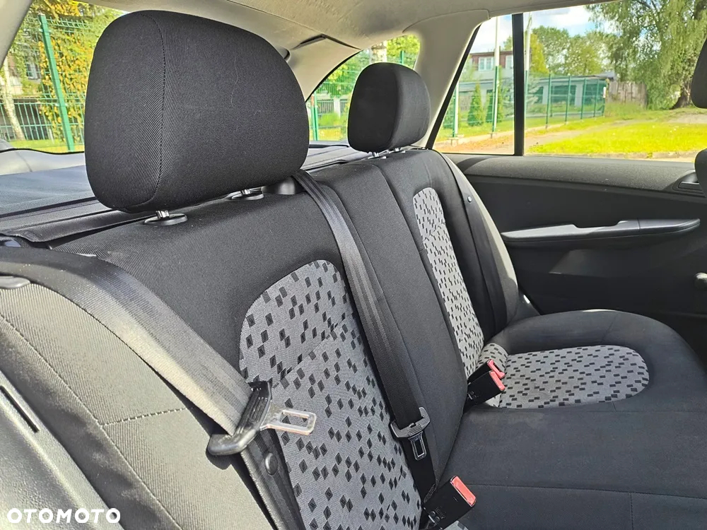 Skoda Fabia 1.4 16V Combi Comfort - 22