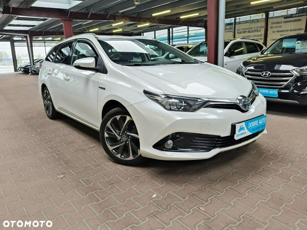 Toyota Auris - 4