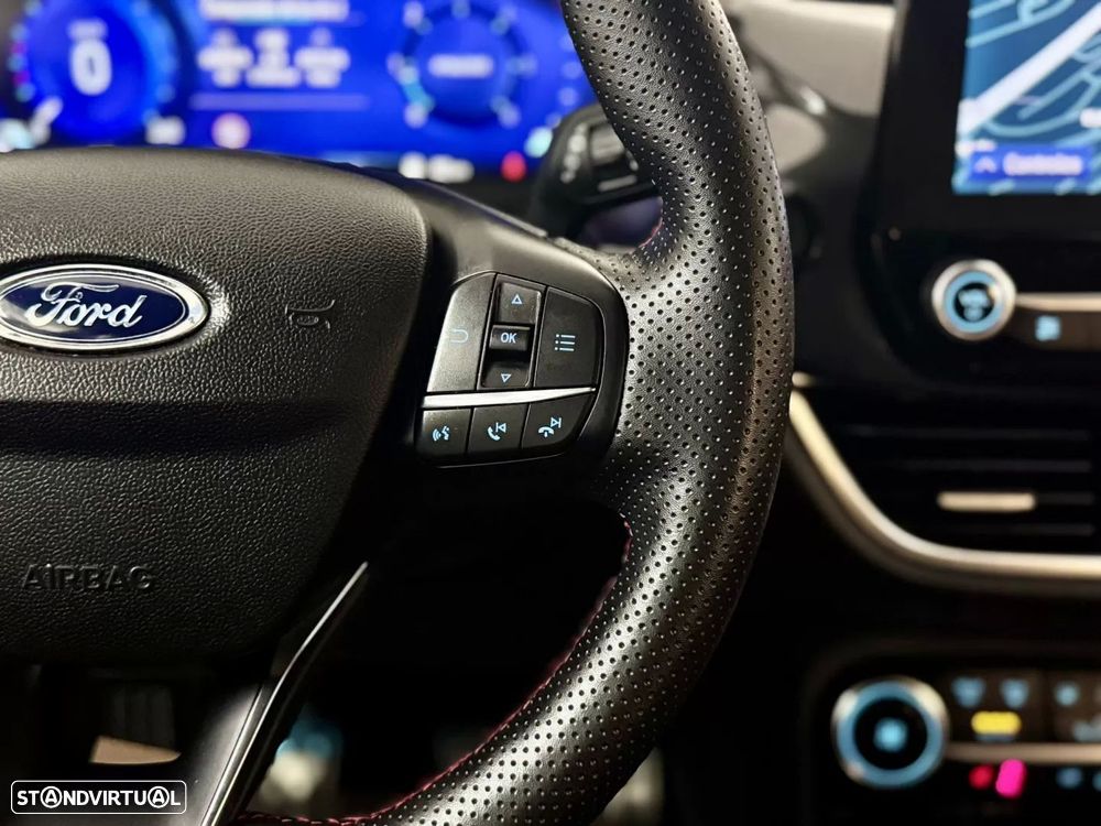 Ford Puma 1.5 EcoBlue ST-LINE X DESIGN - 33
