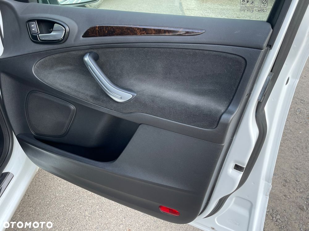 Ford Galaxy 2.0 Gold X - 26