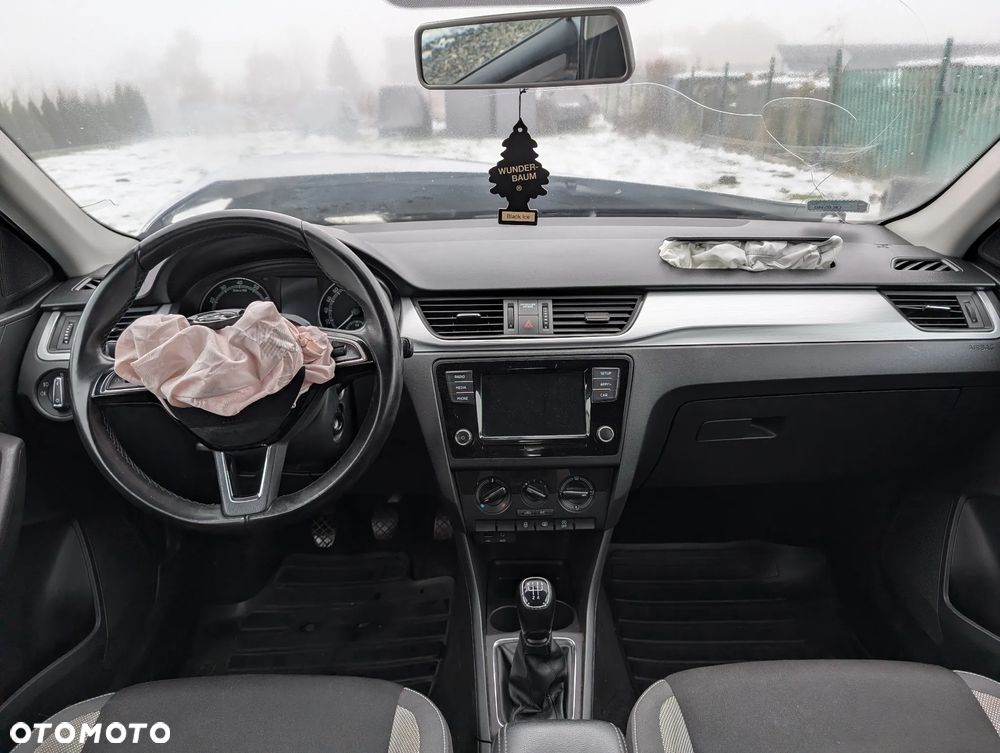 Skoda RAPID 1.0 TSI Active - 14