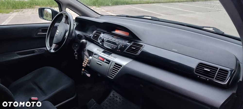 Honda FR-V 1.7 Comfort - 11