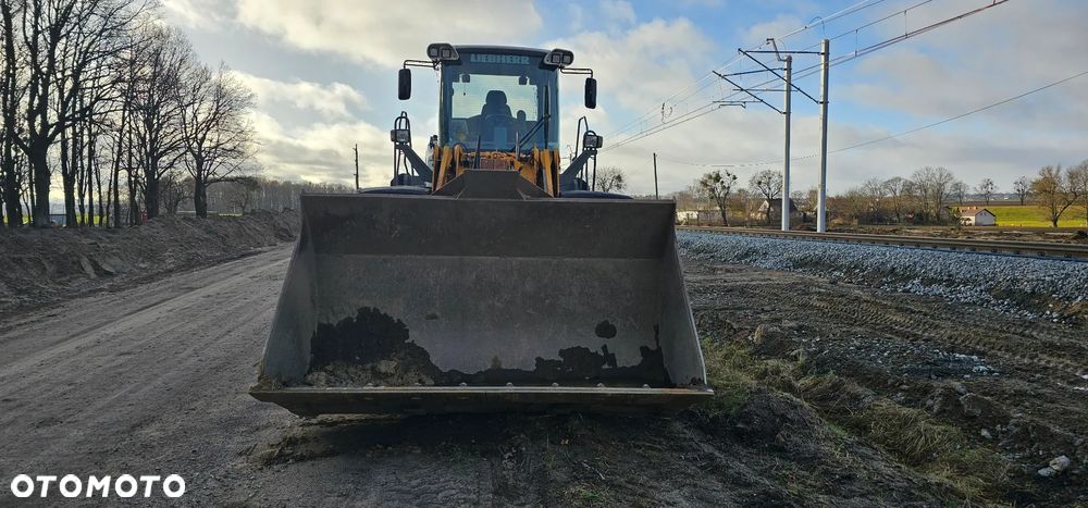 Liebherr L566 - 3