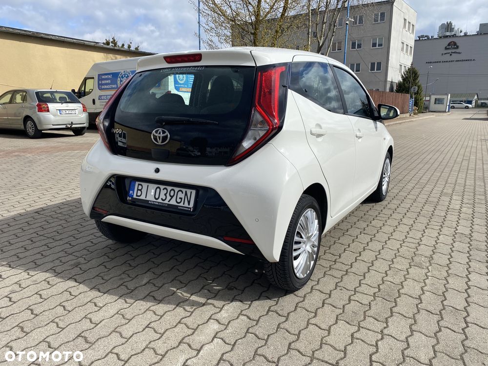 Toyota Aygo 1.0 VVT-i Color Edition - 10