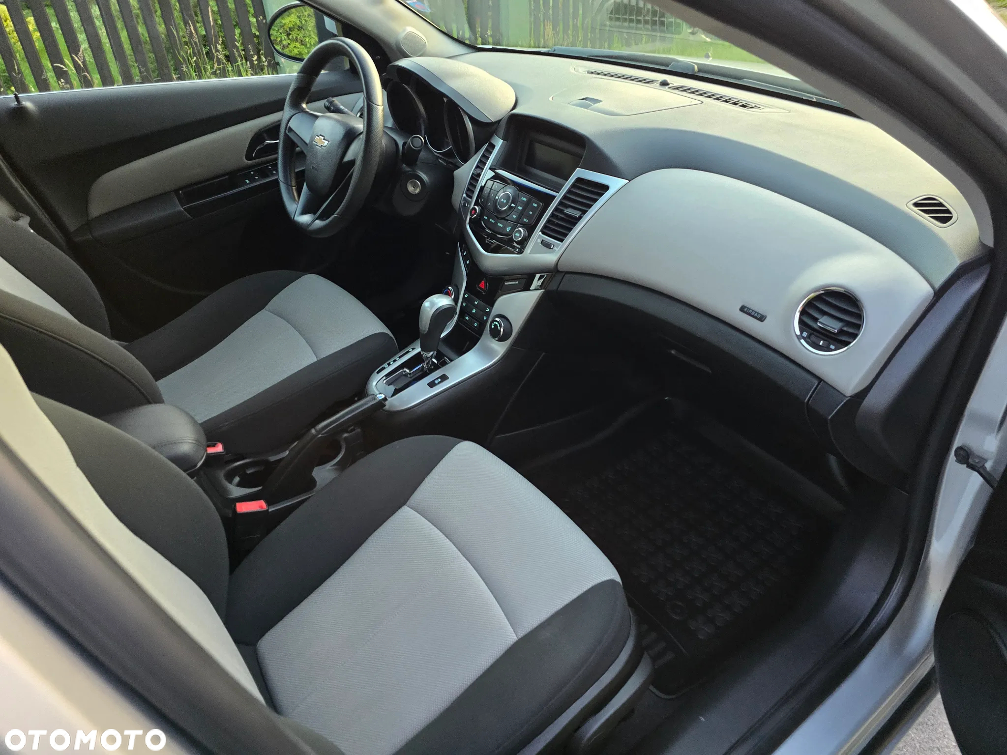 Chevrolet Cruze 1.8 LS+ - 14