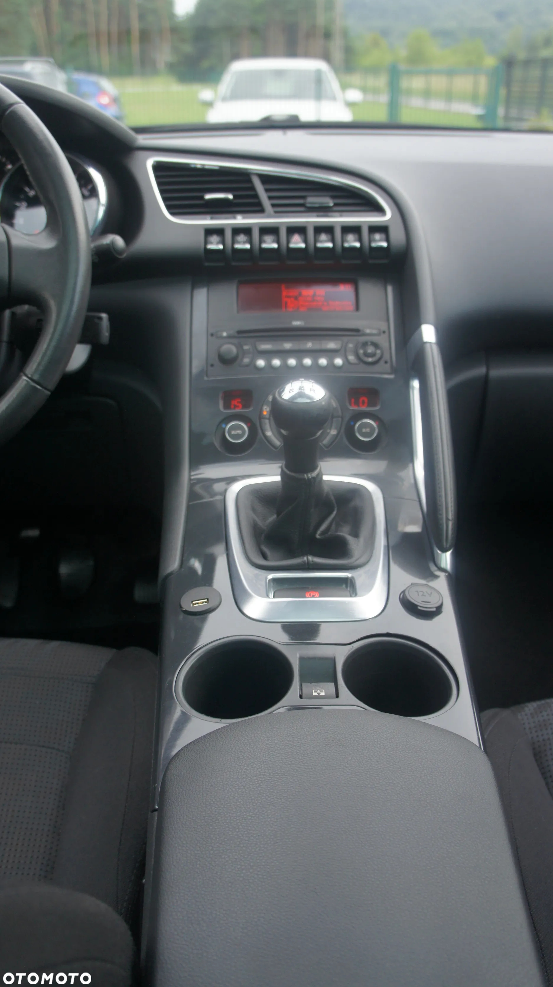 Peugeot 3008 120 VTi Premium - 24