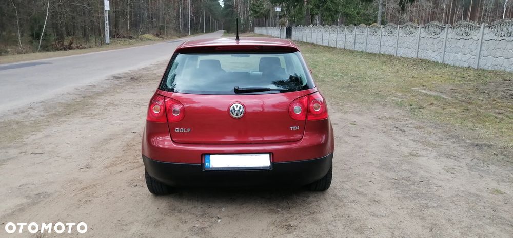 Volkswagen Golf - 2