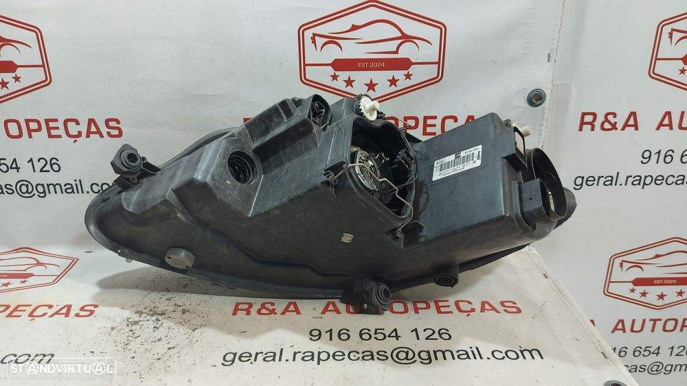 Ótica Farol Frente Frontal Direita Seat Leon 1P 5P1941006D Original - 3