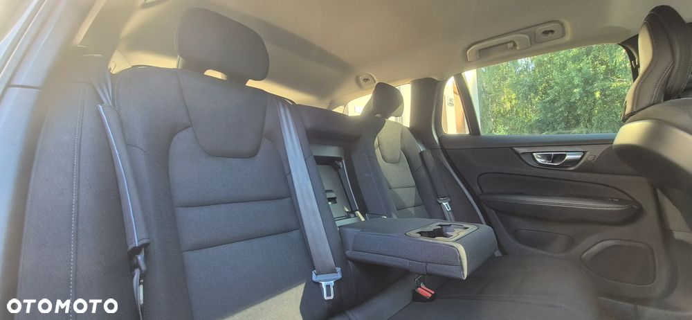 Volvo V60 D3 Momentum - 25