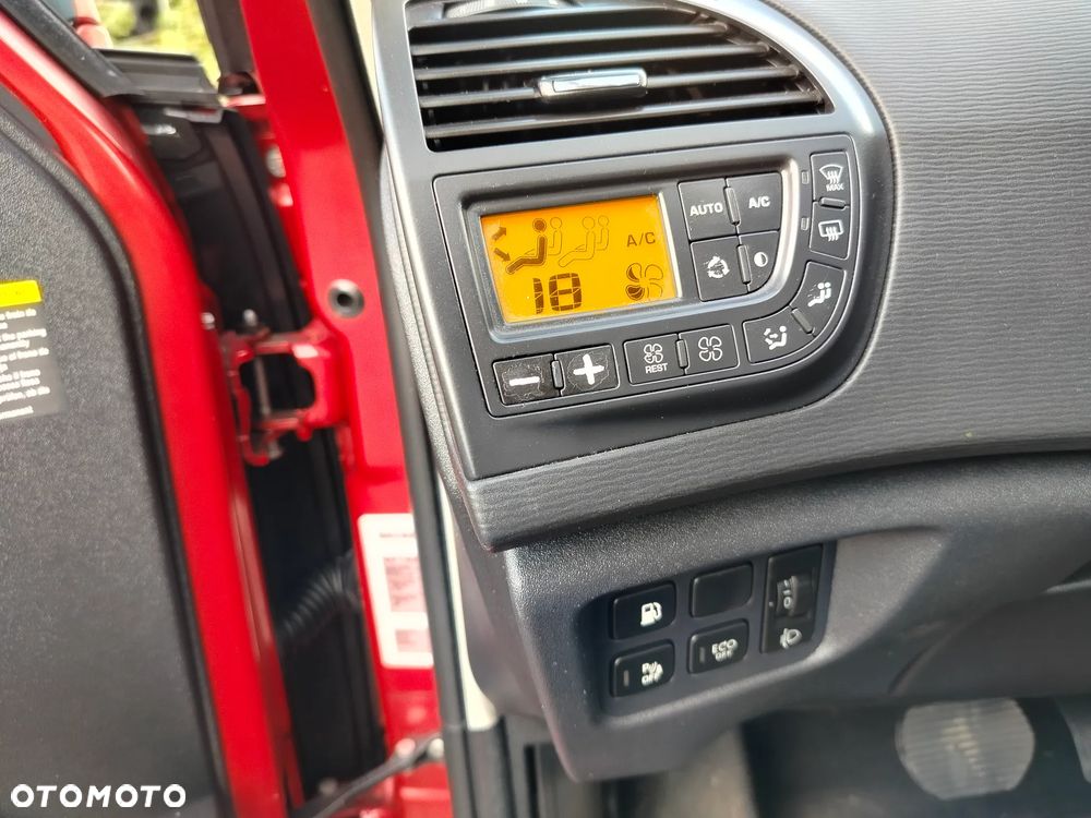 Citroën C4 Grand Picasso 1.6 e-HDi FAP EGS6 (7-Sitzer) Exclusive - 27