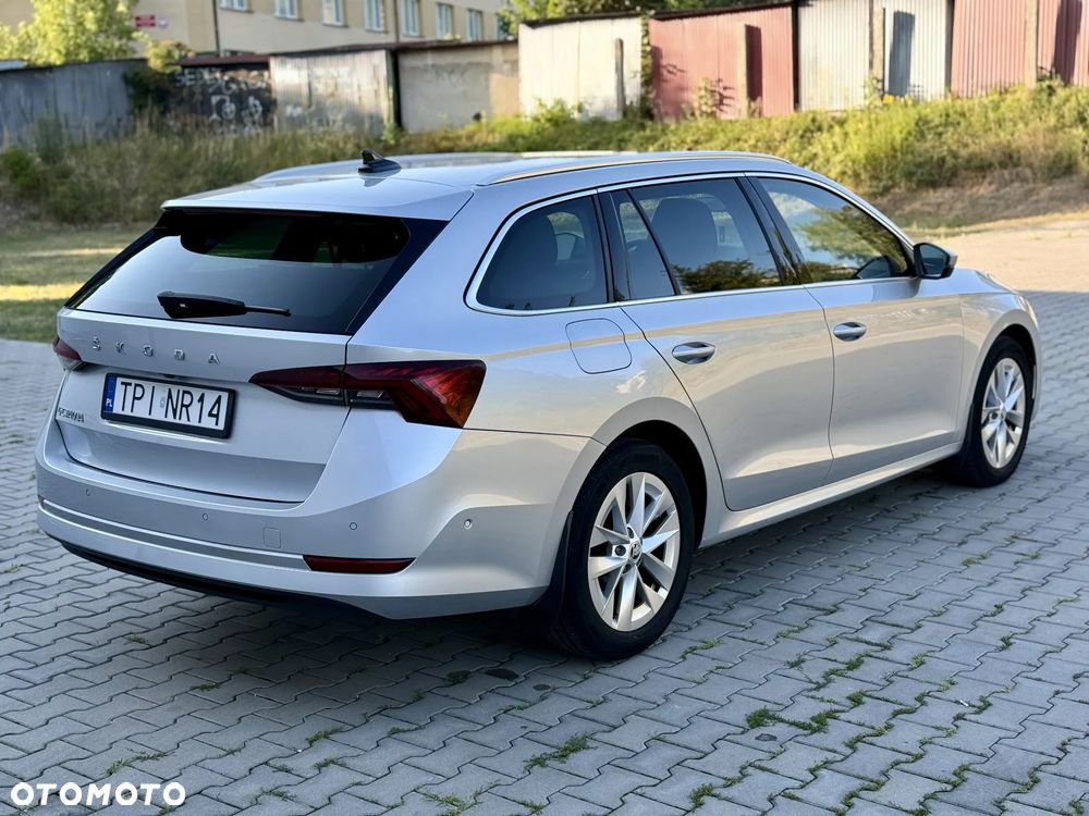 Skoda Octavia 2.0 TDI Sportline DSG - 20